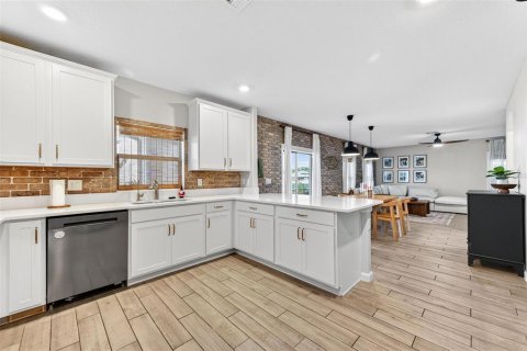 Villa ou maison à vendre à Melbourne, Floride: 4 chambres, 256.5 m2 № 2148145 - photo 13