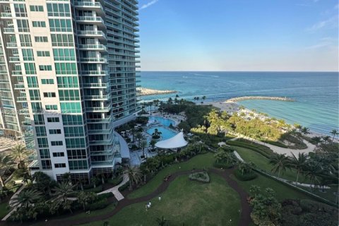 Condo in Bal Harbour, Florida  № 2089573 - photo 2