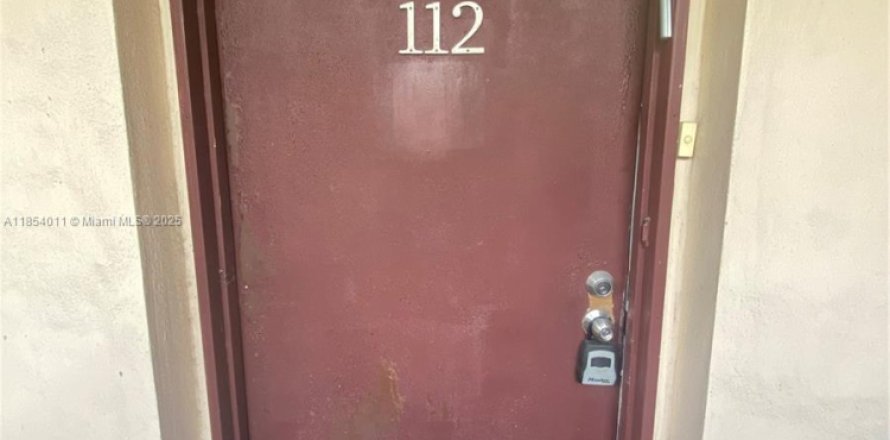 Condo à Aventura, Floride, 2 chambres № 1872458