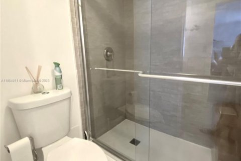 Copropriété à vendre à Aventura, Floride: 2 chambres, 92.34 m2 № 1872458 - photo 16