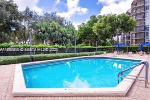 Copropriété à vendre à Aventura, Floride: 2 chambres, 92.34 m2 № 1872458 - photo 25