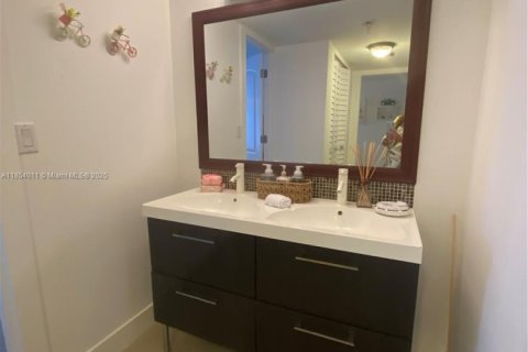 Copropriété à vendre à Aventura, Floride: 2 chambres, 92.34 m2 № 1872458 - photo 19