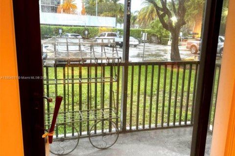 Copropriété à vendre à Aventura, Floride: 2 chambres, 92.34 m2 № 1872458 - photo 21