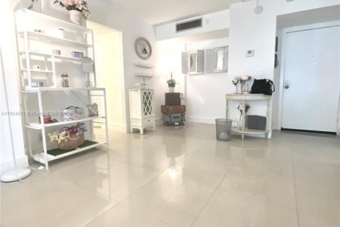 Copropriété à vendre à Aventura, Floride: 2 chambres, 92.34 m2 № 1872458 - photo 7