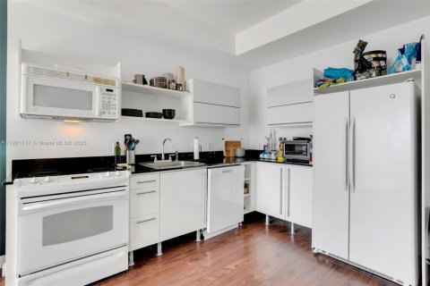Condo in Miami, Florida  № 1953340 - photo 3