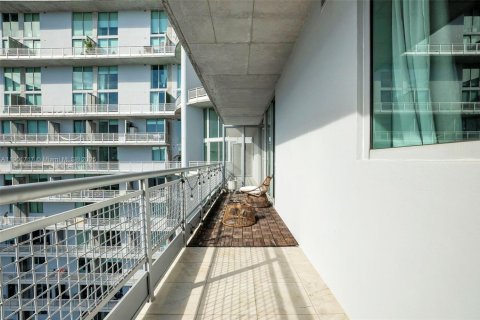 Condo in Miami, Florida  № 1953340 - photo 9