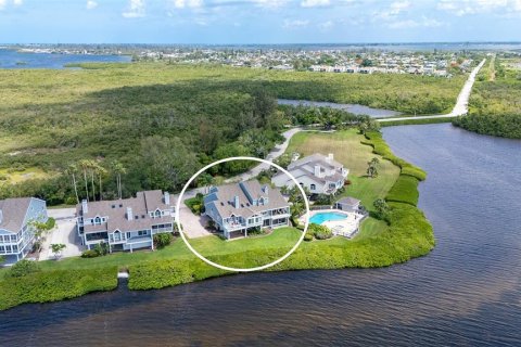 Copropriété à vendre à Bradenton, Floride: 4 chambres, 294.04 m2 № 2129105 - photo 4