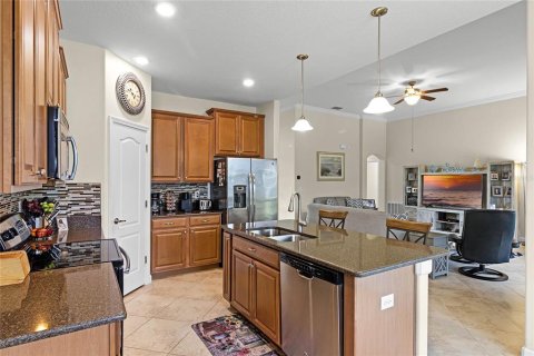 Casa en venta en Winter Haven, Florida, 3 dormitorios, 173.82 m2 № 1908126 - foto 11