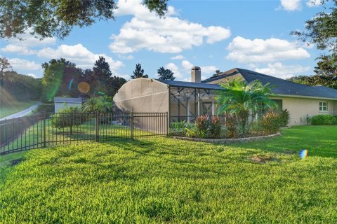 House in Sorrento, Florida 4 bedrooms, 264.21 sq.m. № 2423630 - photo 30