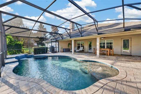 House in Sorrento, Florida 4 bedrooms, 264.21 sq.m. № 2423630 - photo 27