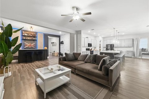 Casa en venta en Tampa, Florida, 5 dormitorios, 337.79 m2 № 2386564 - foto 8