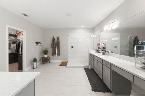 Casa en venta en Tampa, Florida, 5 dormitorios, 337.79 m2 № 2386564 - foto 21