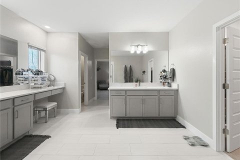 Casa en venta en Tampa, Florida, 5 dormitorios, 337.79 m2 № 2386564 - foto 23