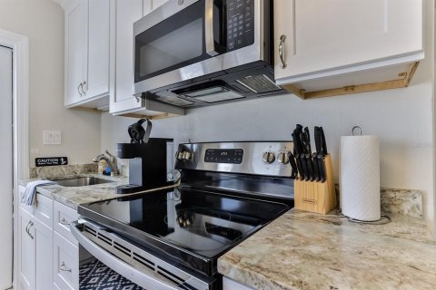 Купить коммерческую недвижимость в Нью-Смирна-Бич, Флорида 119.47м2, № 1542597 - фото 19