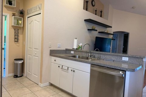 Villa ou maison à vendre à North Port, Floride: 3 chambres, 128.67 m2 № 2117972 - photo 20