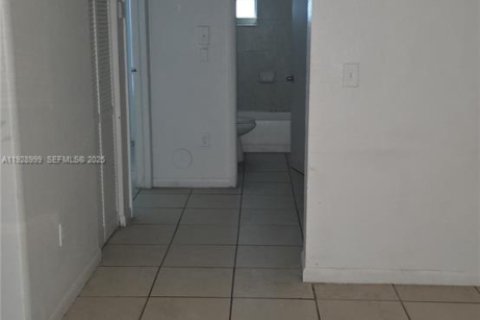 Appartement à louer à Homestead, Floride: 2 chambres, 627.28 m2 № 1987331 - photo 8