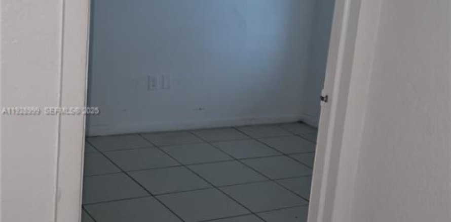 Appartement à Homestead, Floride 2 chambres, 627.28 m2 № 1987331