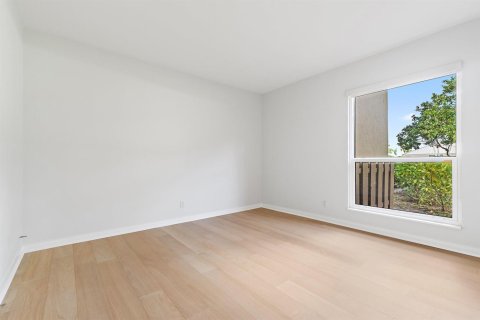 Condo in Jupiter, Florida, 3 bedrooms № 2177551 - photo 25