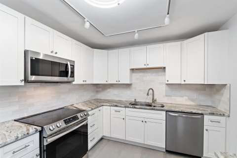 Condo in Jupiter, Florida, 3 bedrooms № 2177551 - photo 17