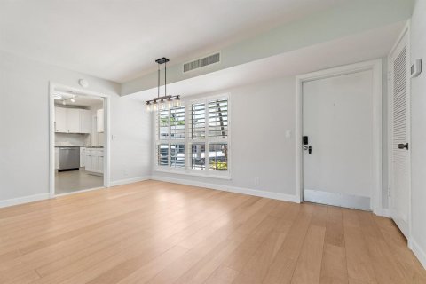 Condo in Jupiter, Florida, 3 bedrooms № 2177551 - photo 8