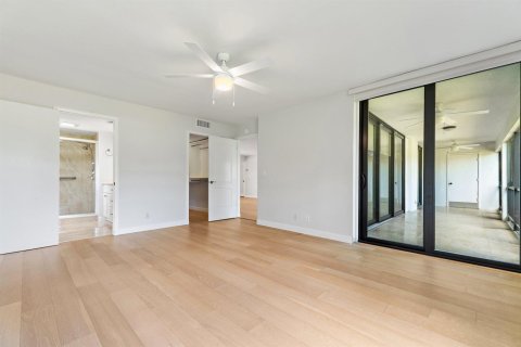 Condo in Jupiter, Florida, 3 bedrooms № 2177551 - photo 4