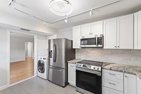 Condo in Jupiter, Florida, 3 bedrooms № 2177551 - photo 18