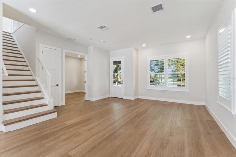 Villa ou maison à vendre à Orlando, Floride: 6 chambres, 345.88 m2 № 2400108 - photo 6