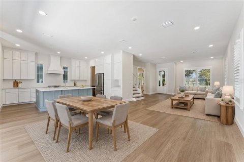 Villa ou maison à vendre à Orlando, Floride: 6 chambres, 345.88 m2 № 2400108 - photo 2