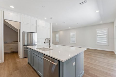 Villa ou maison à vendre à Orlando, Floride: 6 chambres, 345.88 m2 № 2400108 - photo 9