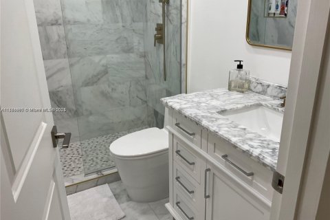 Condo in Bal Harbour, Florida, 3 bedrooms № 1957568 - photo 13