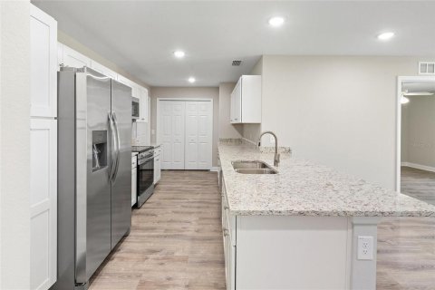 Casa en venta en Frostproof, Florida, 3 dormitorios, 106.37 m2 № 1913140 - foto 6