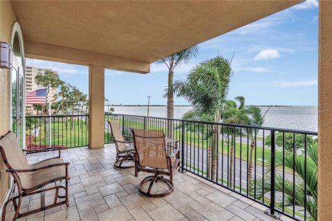 Copropriété à vendre à Tampa, Floride: 3 chambres, 311.22 m2 № 2415564 - photo 2