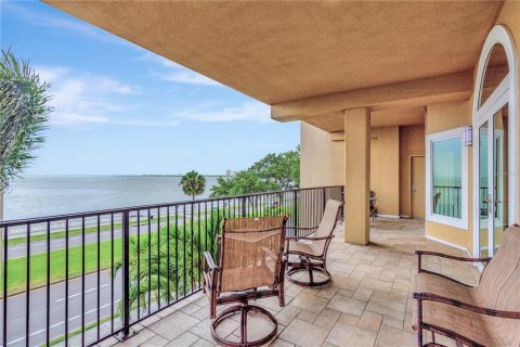 Copropriété à vendre à Tampa, Floride: 3 chambres, 311.22 m2 № 2415564 - photo 4