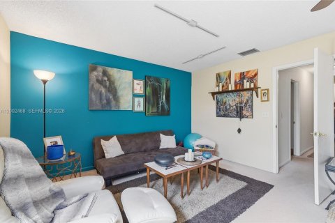 Condo in Coral Springs, Florida, 3 bedrooms  № 2066908 - photo 26