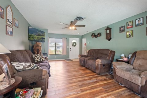 Villa ou maison à vendre à Seminole, Floride: 3 chambres, 147.16 m2 № 2388654 - photo 10