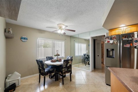 Villa ou maison à vendre à Seminole, Floride: 3 chambres, 147.16 m2 № 2388654 - photo 17