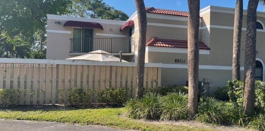 Adosado en Delray Beach, Florida 3 dormitorios, 123.19 m2 № 2074897