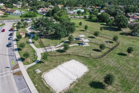 Villa ou maison à louer à Kissimmee, Floride: 3 chambres, 115.66 m2 № 1809995 - photo 10