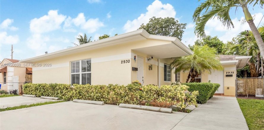 Propiedad comercial en Miami, Florida 184.5 m2 № 2007635