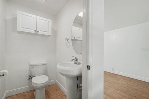 Villa ou maison à vendre à Brandon, Floride: 3 chambres, 162.39 m2 № 2390847 - photo 12