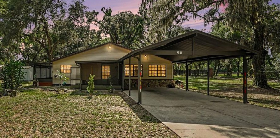 Villa ou maison à Brandon, Floride 3 chambres, 162.39 m2 № 2390847