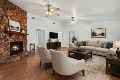 Villa ou maison à vendre à Brandon, Floride: 3 chambres, 162.39 m2 № 2390847 - photo 5