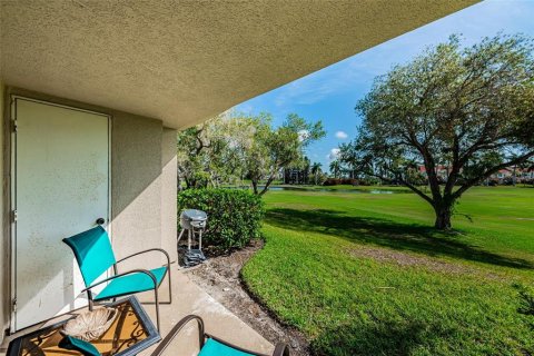 Condo in Saint Petersburg, Florida, 2 bedrooms  № 1084829 - photo 20