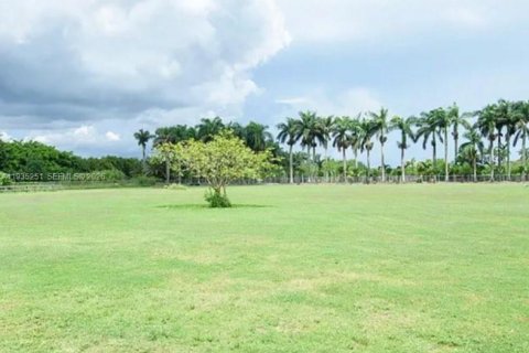 Villa ou maison à vendre à Miami, Floride: 7 chambres, 403.47 m2 № 2152541 - photo 19