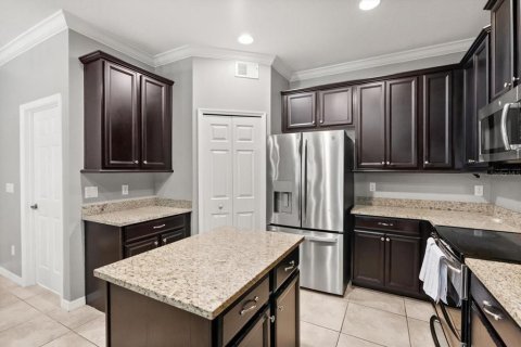Townhouse in Sanford, Florida 3 bedrooms, 196.77 sq.m. № 1765532 - photo 11