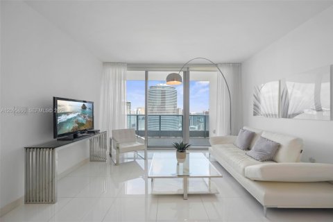 Copropriété à louer à Miami, Floride: 1 chambre, 74.23 m2 № 2385083 - photo 4