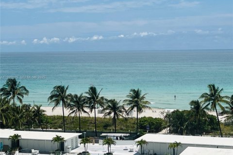 Condo à Miami Beach, Floride, 2 chambres  № 2076998