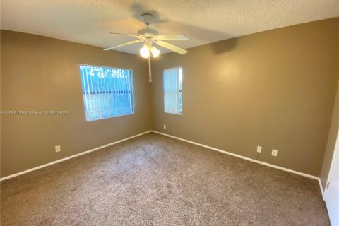 Copropriété à louer à Sunrise, Floride: 1 chambre, 70.33 m2 № 1947212 - photo 9