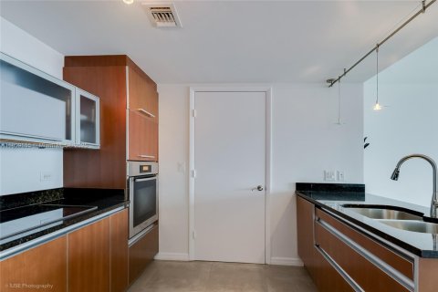 Condo in Sunny Isles Beach, Florida, 2 bedrooms  № 1752110 - photo 10