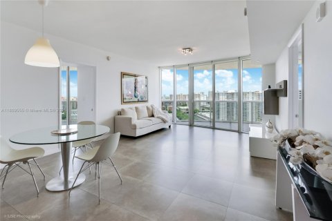 Condo in Sunny Isles Beach, Florida, 2 bedrooms  № 1752110 - photo 5